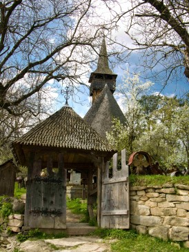 Ieud Wooden Church